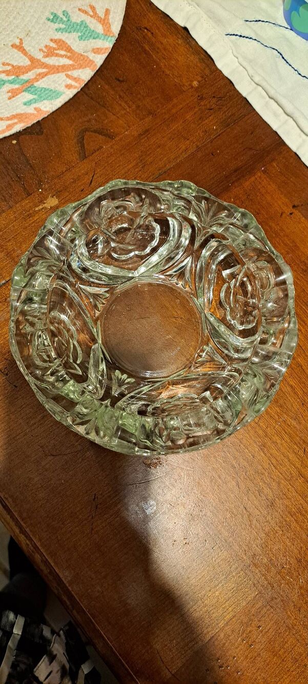 Vintage-style Pasari Indonesia Pressed Glass Rose Bowl